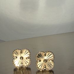 14K Gold Textured Stud Earrings – 3.10g 