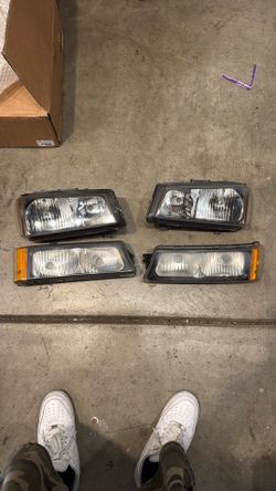 99-06 Headlights