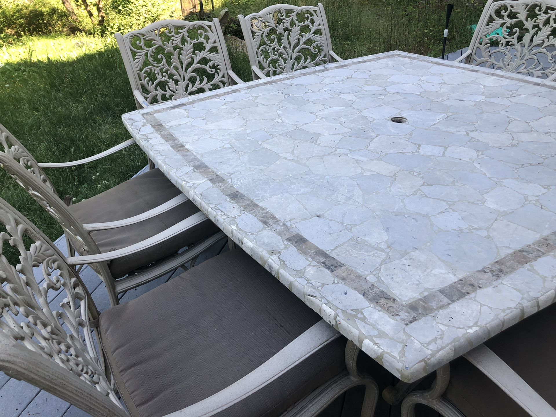Costco Outdoor Stone Patio Set for Sale in Sammamish, WA OfferUp