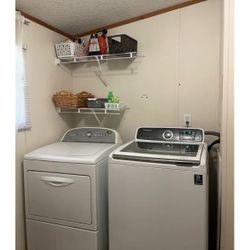 Washer And Dryer $300. Set 
