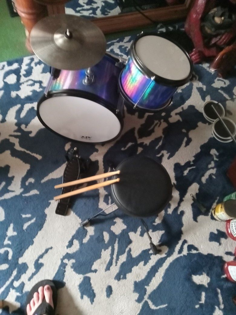 "READY ACE" JUNIOR 3-PIECE DRUM SET BLUE COLOR!