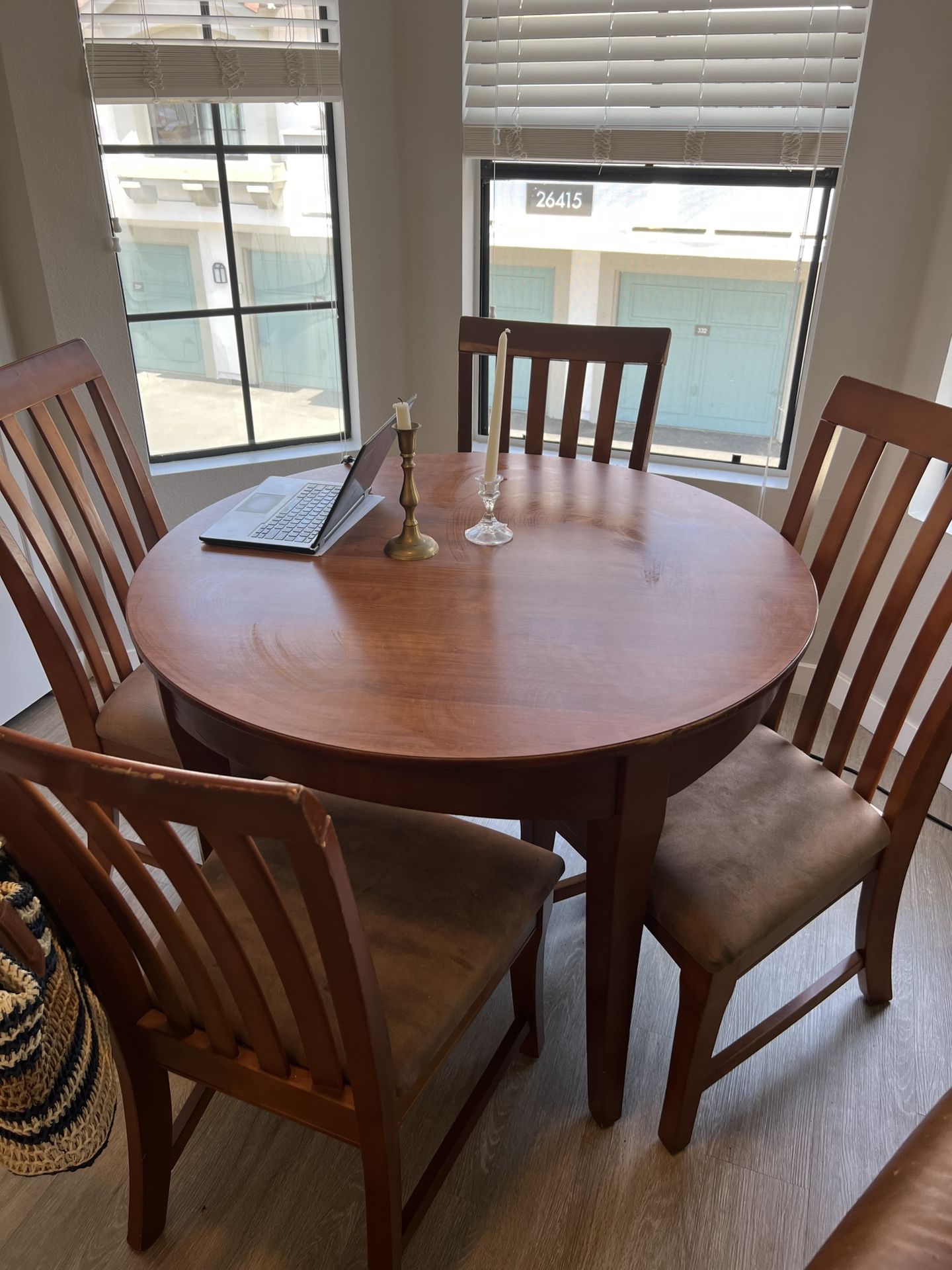 Dining Table Set 