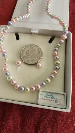 Honora pearl necklace and earring set