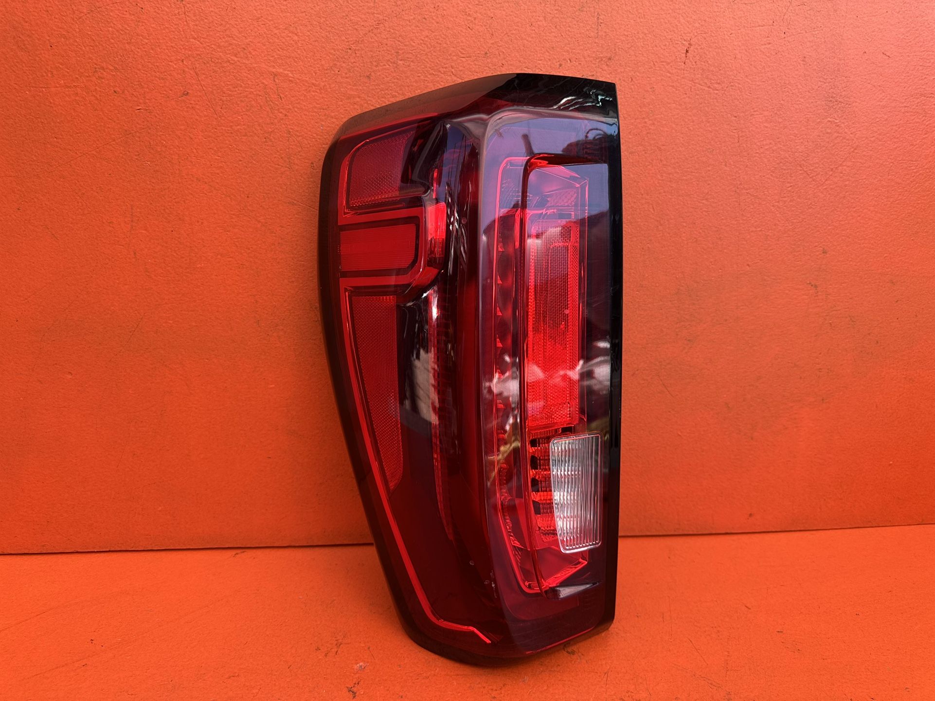 2020 - 2023 GMC SIERRA 2(contact info removed) HD Left Driver Side LED Tail Light OEM (contact info removed)4