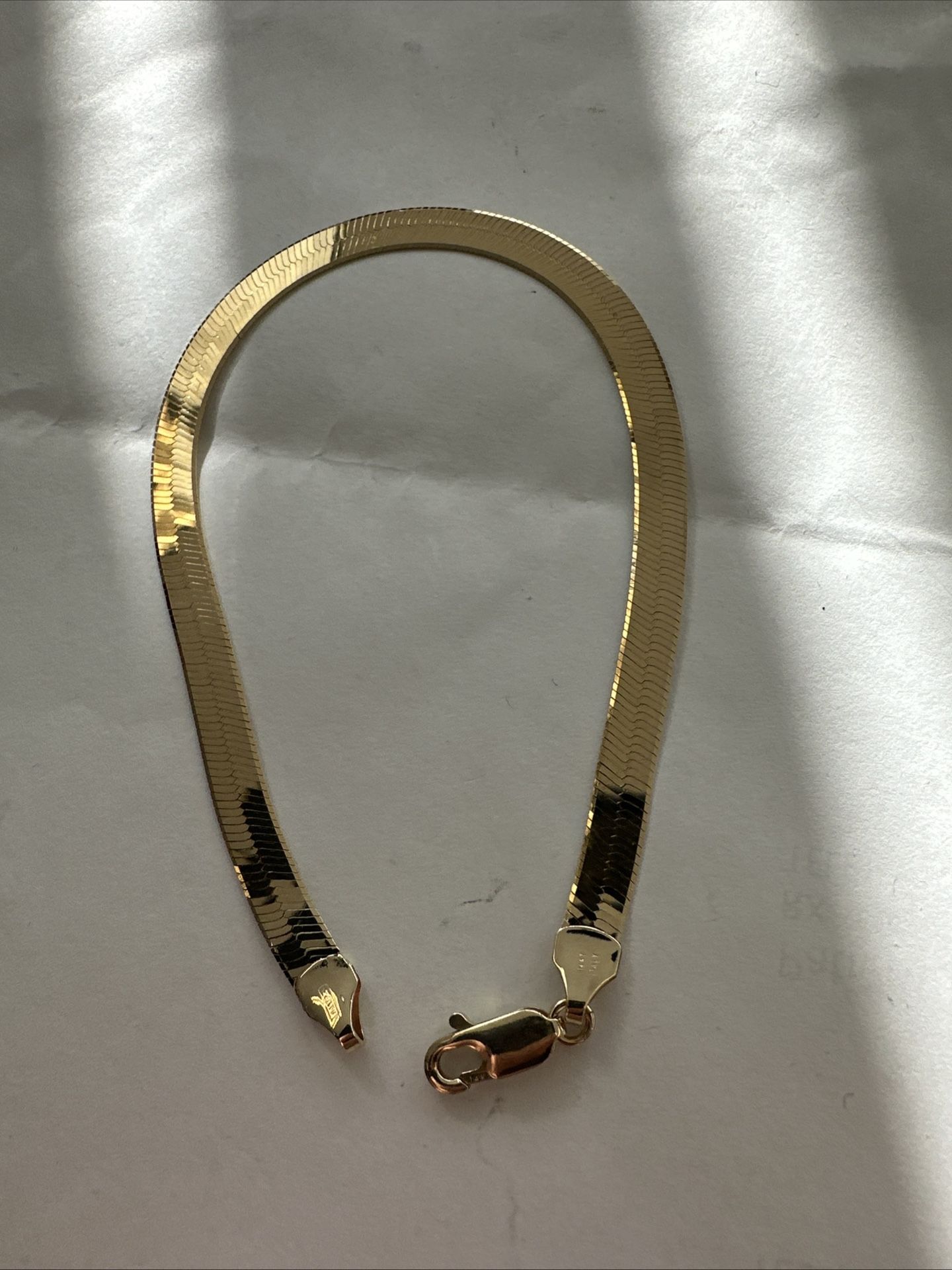 14 Kt Genuine Gold, H/Bone Bracelet.. 8 “ Long 5 Millimeters Wide Price Is Firm NO OFFERS