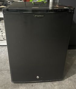 Frigidaire Mini Fridge