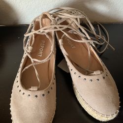 NEW 6.5 Women’s Beige Wedges $45 Obo