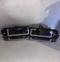 98-2004 Chevy S10/Chevy Blazer LED Switchback Headlights