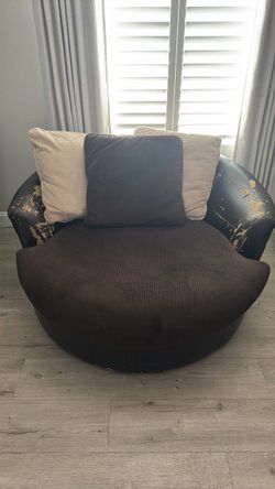 Large Round Swivel Accent Chair