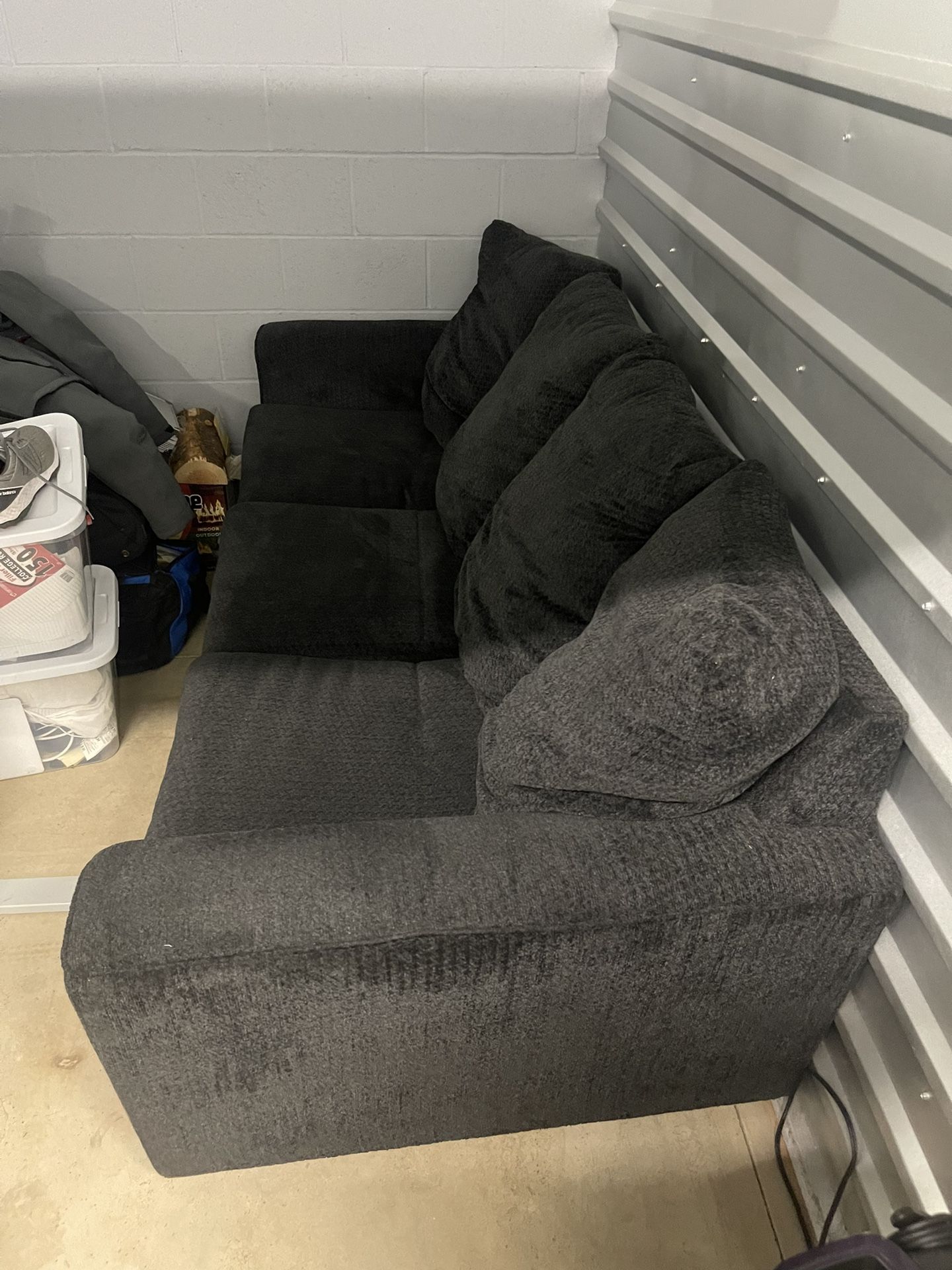 COUCH, Like New, Hardly Used Ashley Furniture Couch