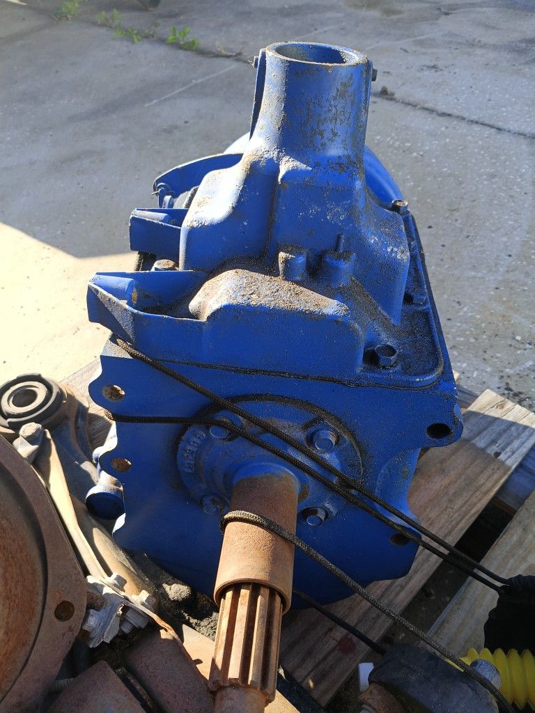 4- Speed Older Truck Transmission Ford 2T