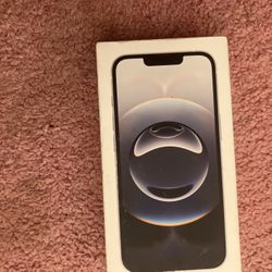iPhone 16e 