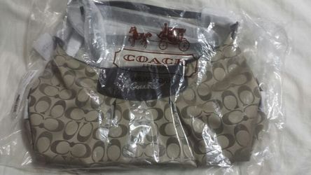 Coach Ladies purse brand new with Tags