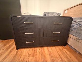 6 Drawer Dresser with Deep Pockets