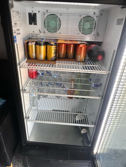 Commercial fridge for drinks