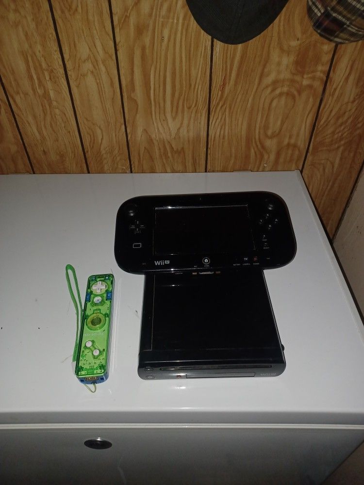 Homebrewed Wii U With Games *DO NOT REMOVE SD CARD* for Sale in San