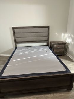 Beautiful Dark Gray Queen Bedroom set
