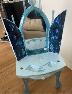 Disney Frozen Vanity Makeup Stand 