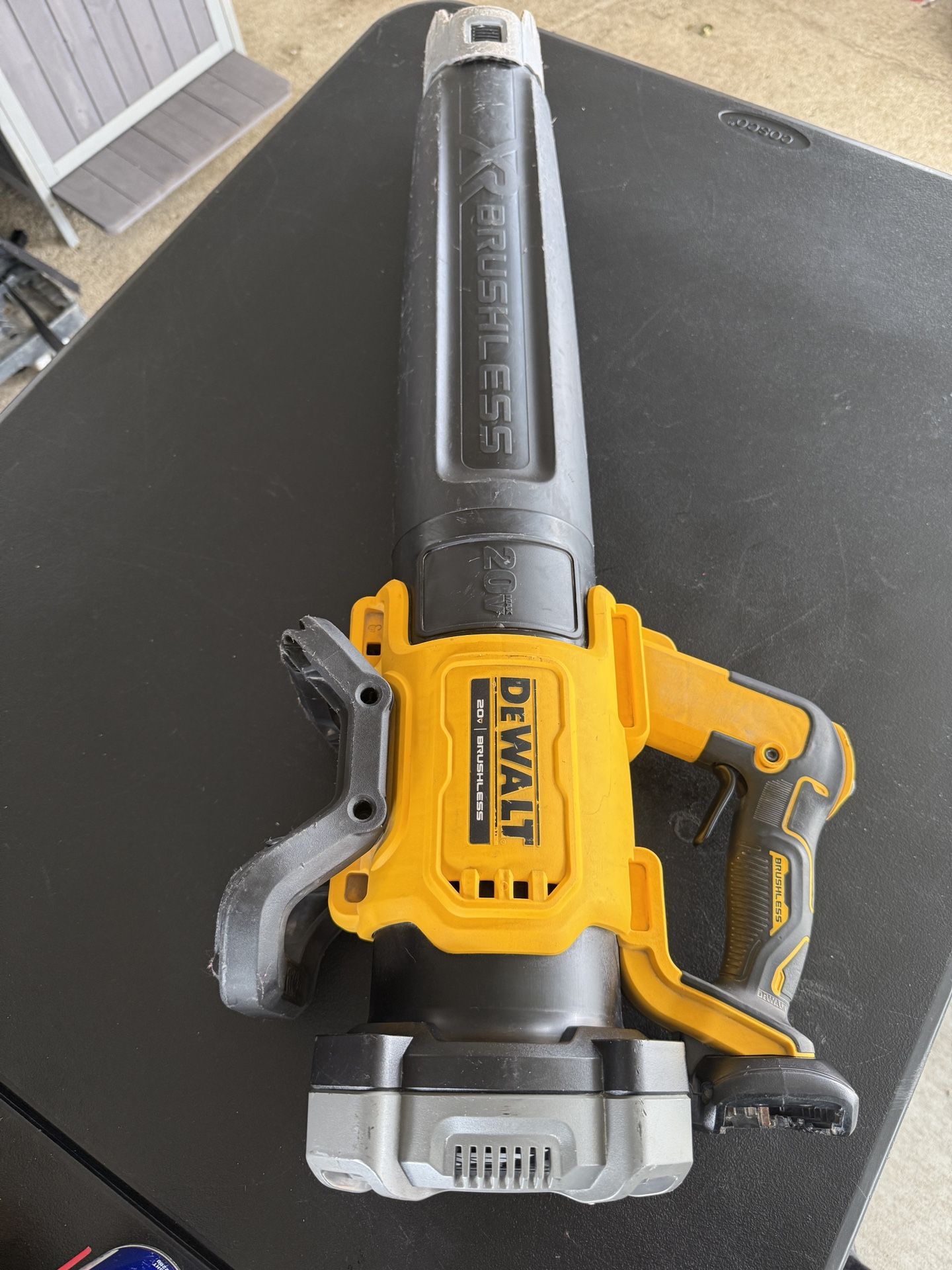 20V MAX 125 MPH 450 CFM Brushless Cordless Handheld Leaf Blower with Concentrator Nozzle (Tool Only)