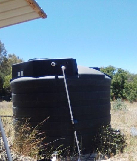 2,650 GALLON WATER TANK