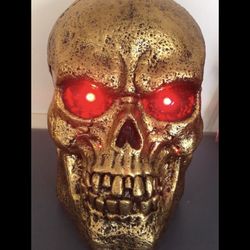 Large Talking Skull