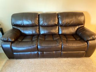 Brand new leather recliner 3 seaters