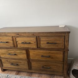 Solid construction 7 Drawer Dresser
