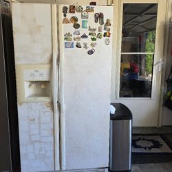 Refrigerator Side By Side Doors 