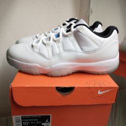New Air Jordan 11 Retro Low Men Size 10.5