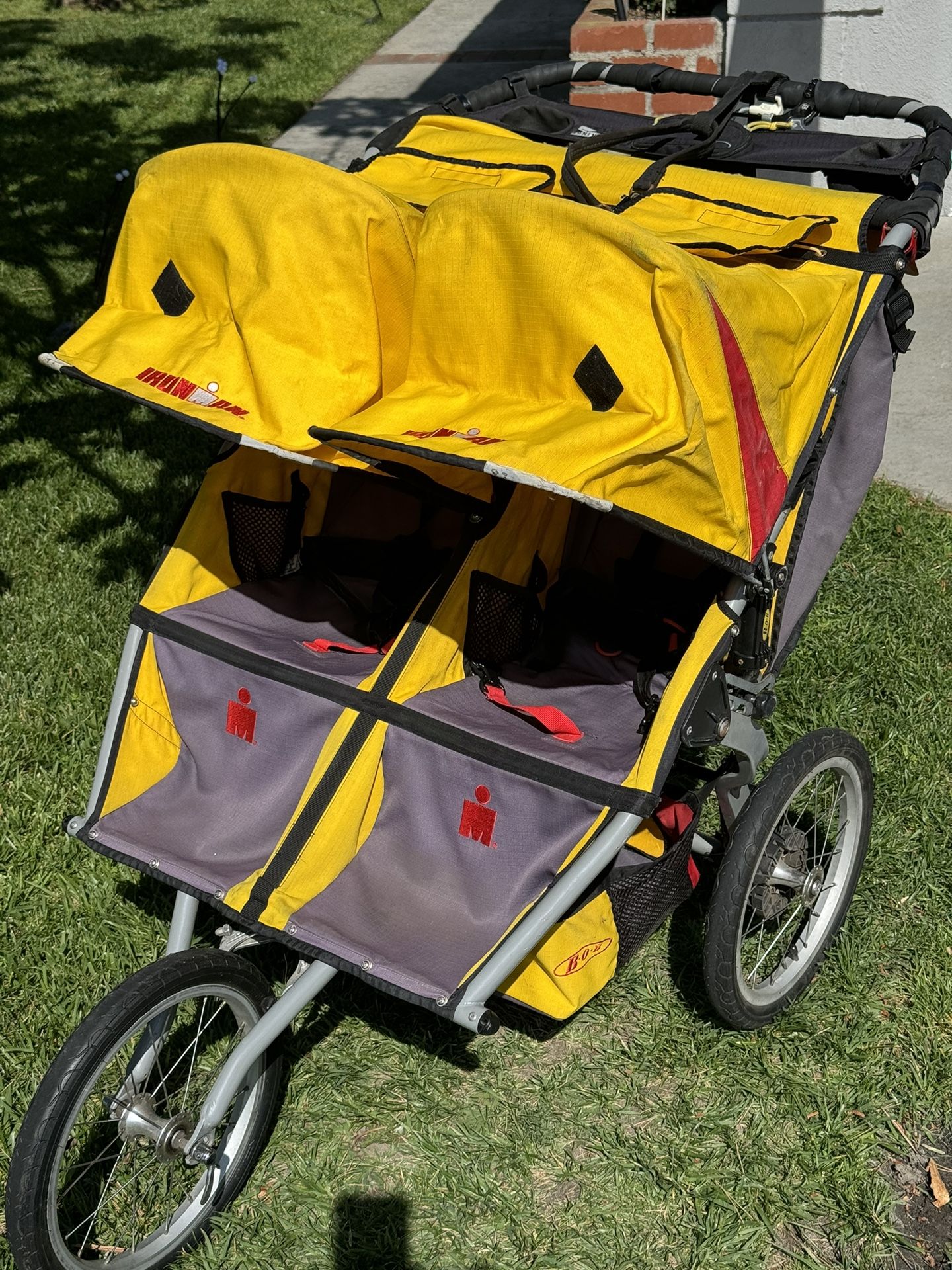 Bob Ironman Duallie Double Stroller With Carry Handle