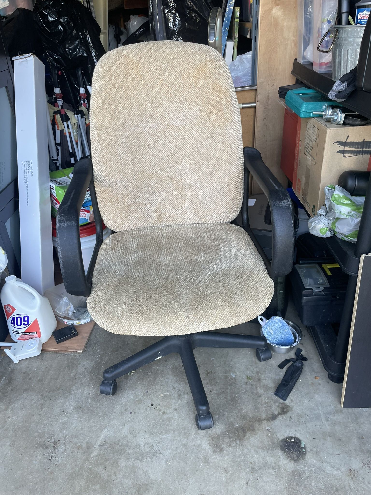 Very Comfortable Office Chair $5