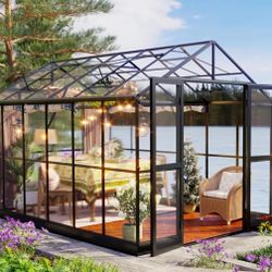 NEW! Heavy-duty Polycarbonate Greenhouse