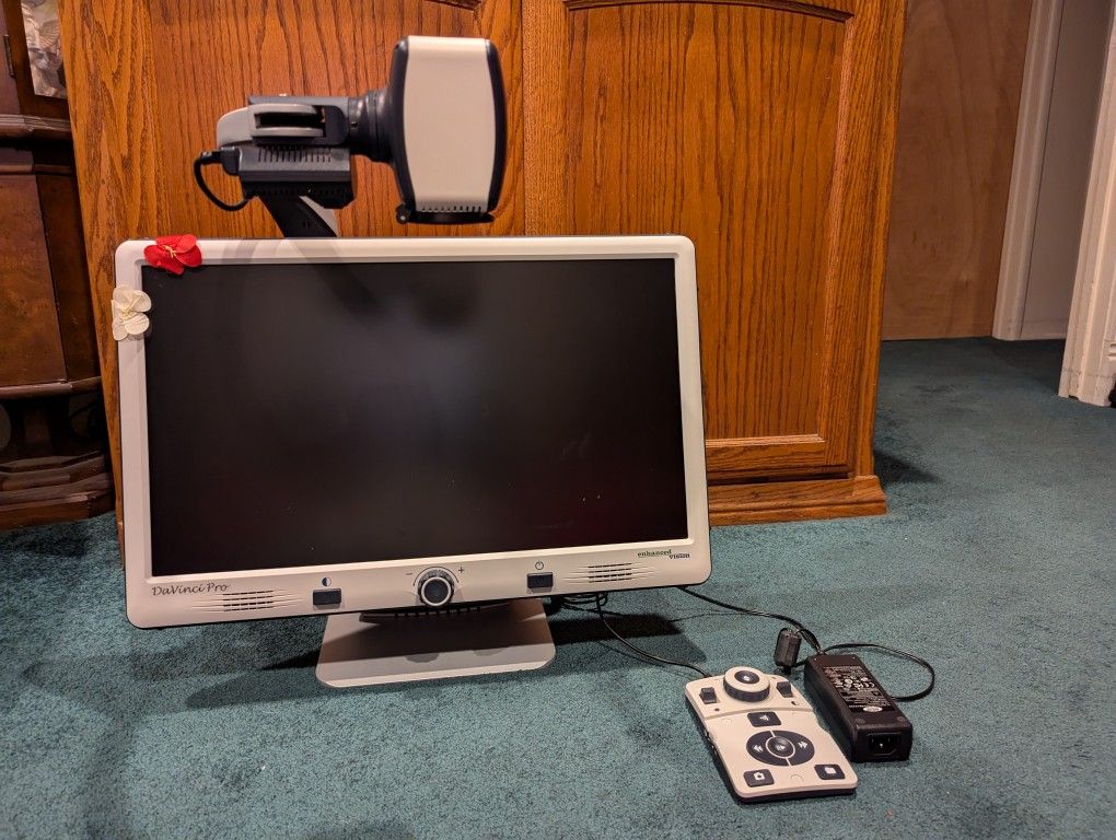 DaVinci Pro - Enhanced Vision Magnifier Reader