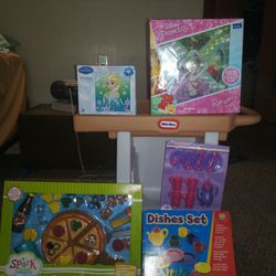 Fisher price Cart With Plastic food Pieces. And Puzzle