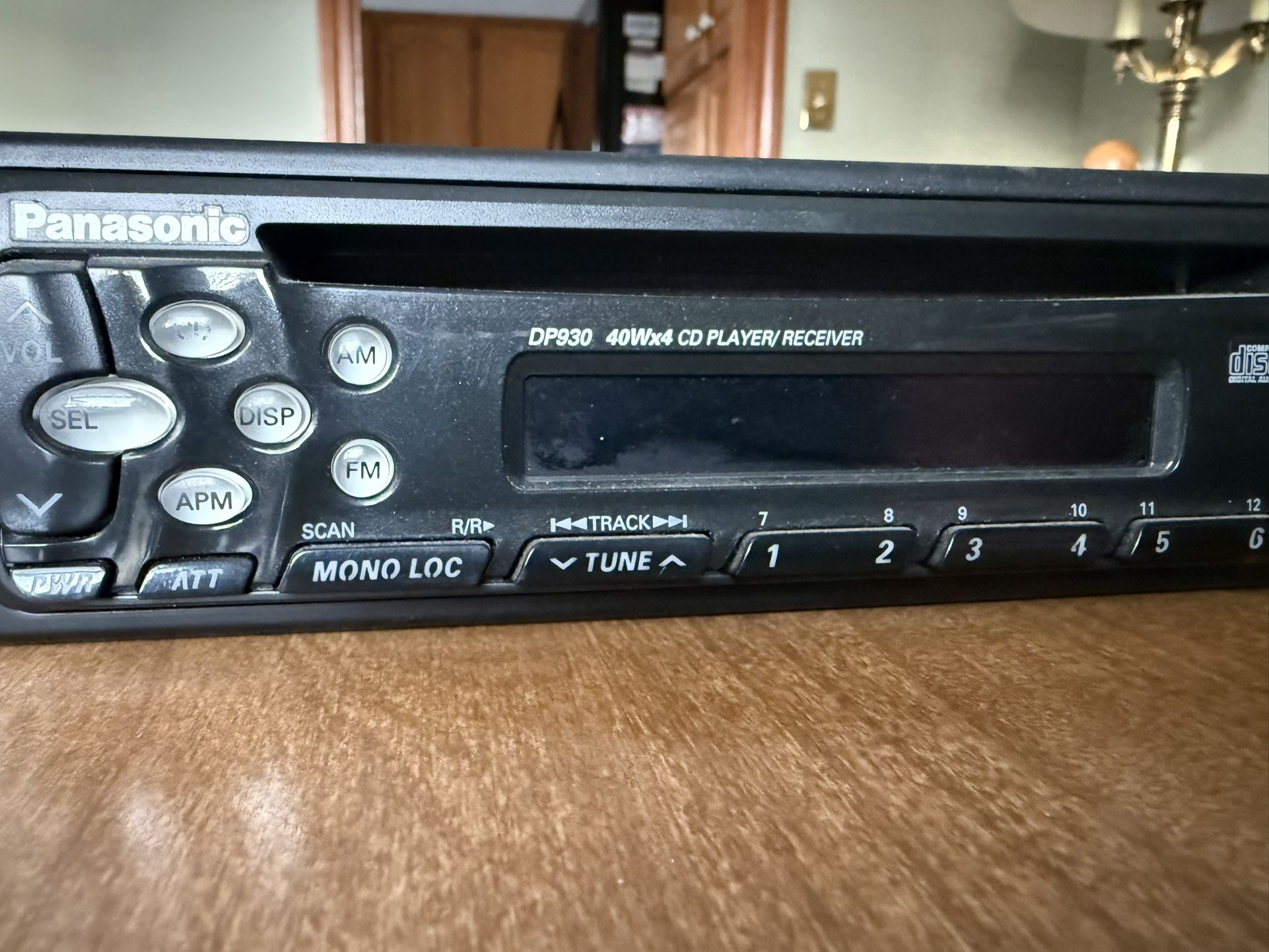 Panasonic 40Wx4 Cd Player/receiver DP930