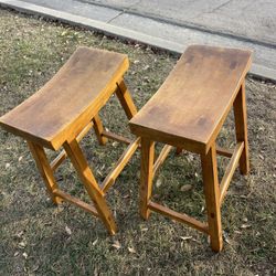  Bar Stools 