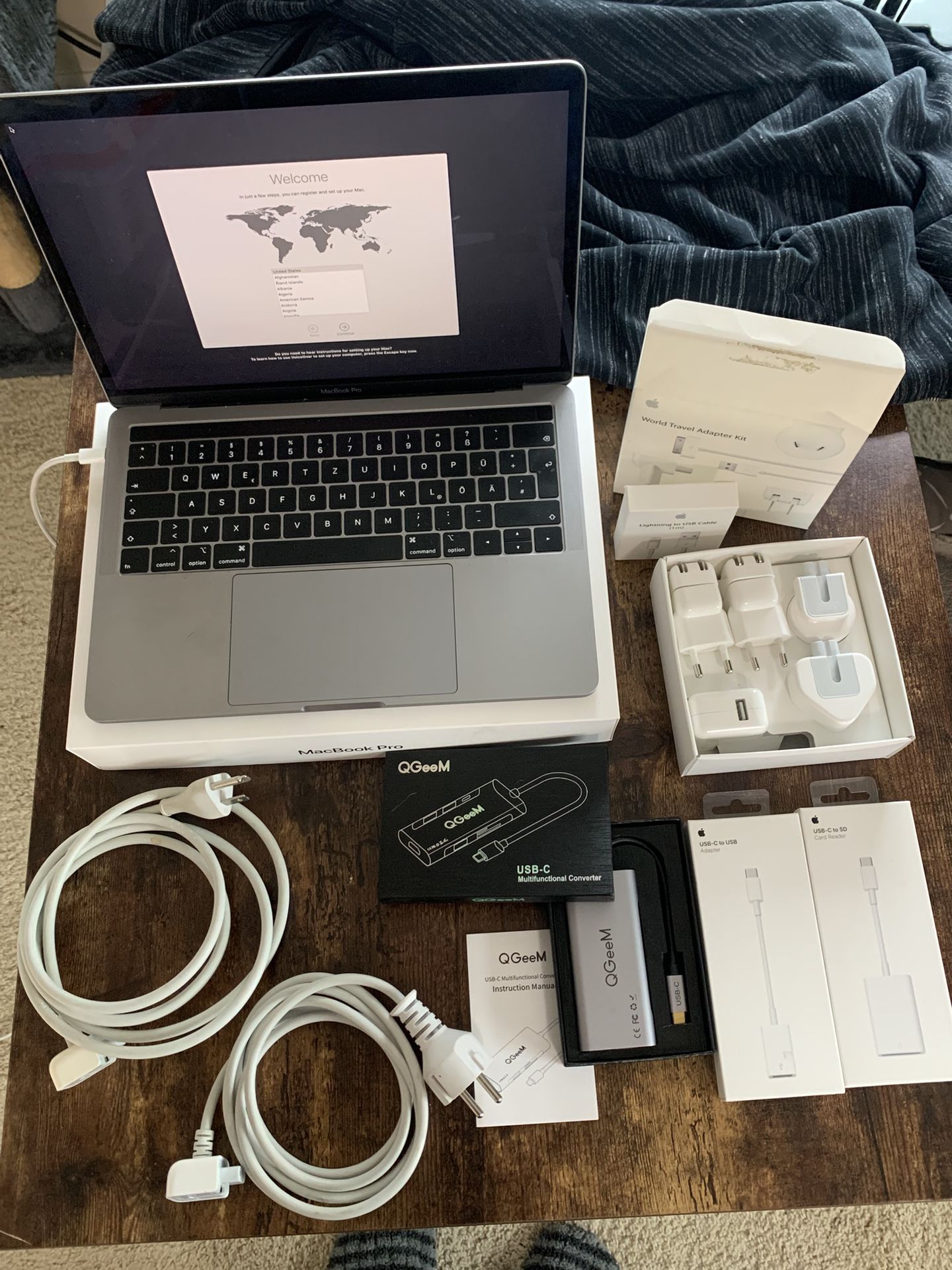 Macbook Pro w/ International Accessories Kit