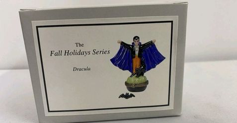 Dracula hinge box