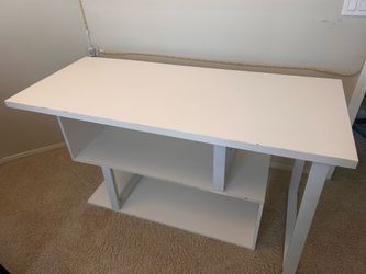L-Shaped Rotating Desk, White