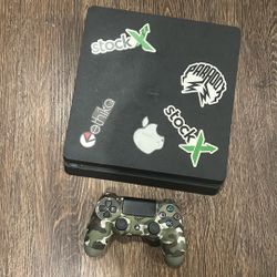 PLAYSTATION 4 (PS4)  1TB