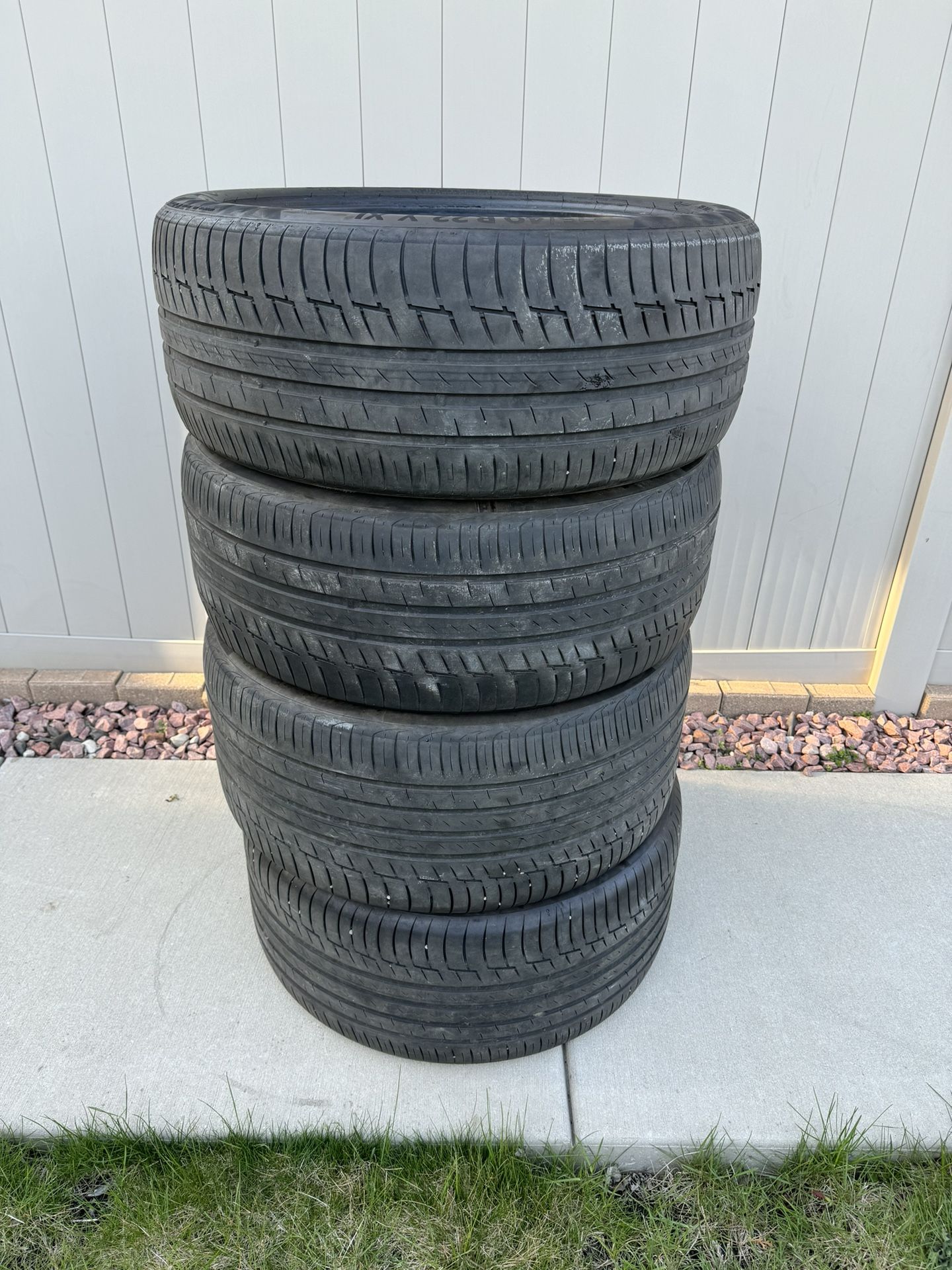 Used Continental Tires 275/40/22 & 315/35/22
