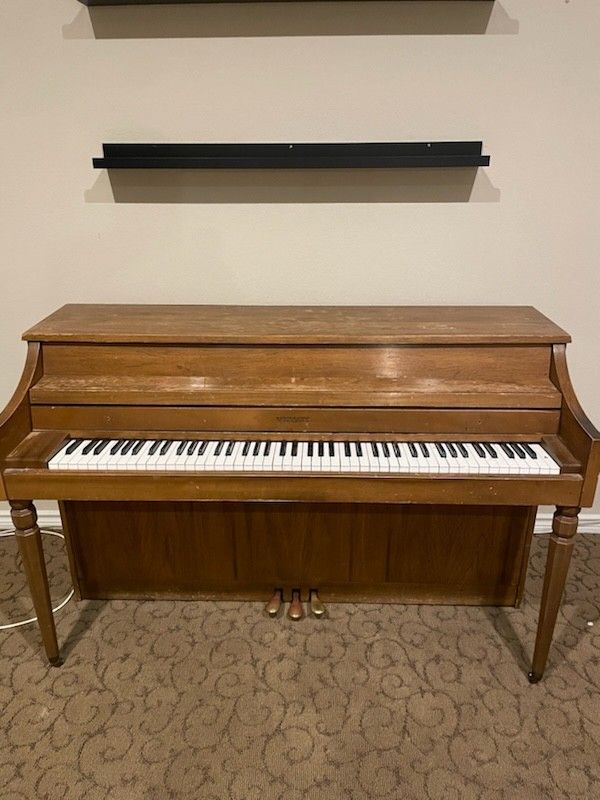 Free piano