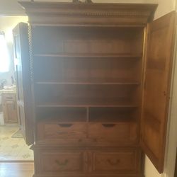 Bedroom Furniture Set 