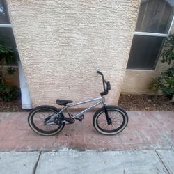 Chrome BMX 250$