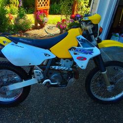 2000 Suzuki DRZ400 Street Legal E Dirt Bike Variant