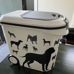 Dog Food Container - Clean