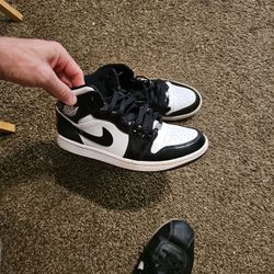 Need To Clean Them Up A Litt. Siz 8