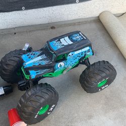 Grace Digger RC