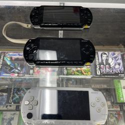 PlayStation PSP With Chargers $150-$165 Each Gamehogs 11am-7pm