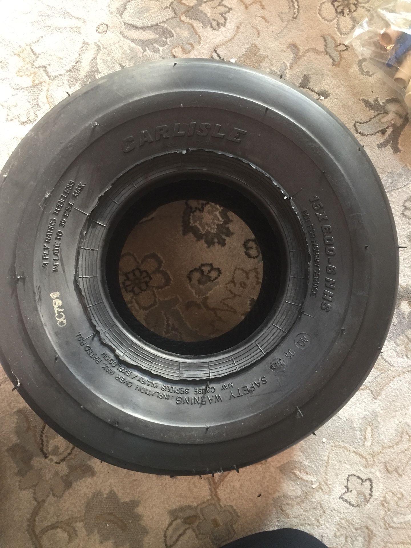 Like New 15X6.00-6 Carlisle Straight Rib Tire